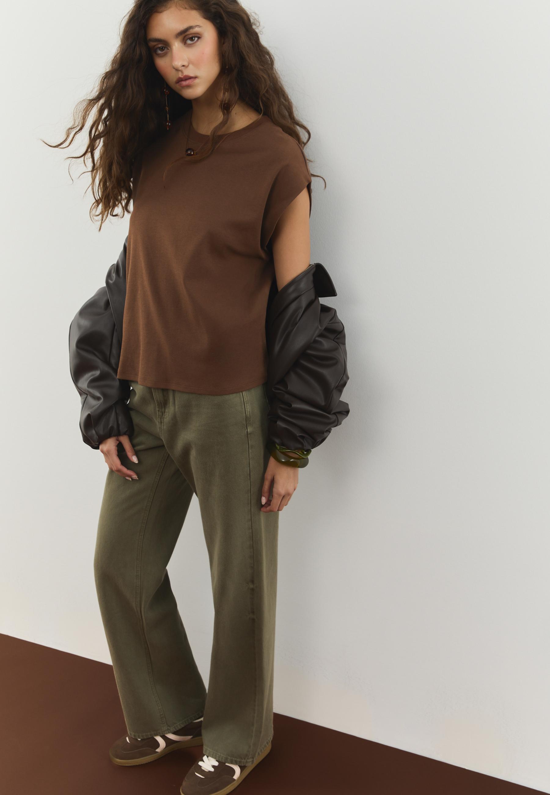 T-shirt basic sans manches - T-shirts femme | Stradivarius France