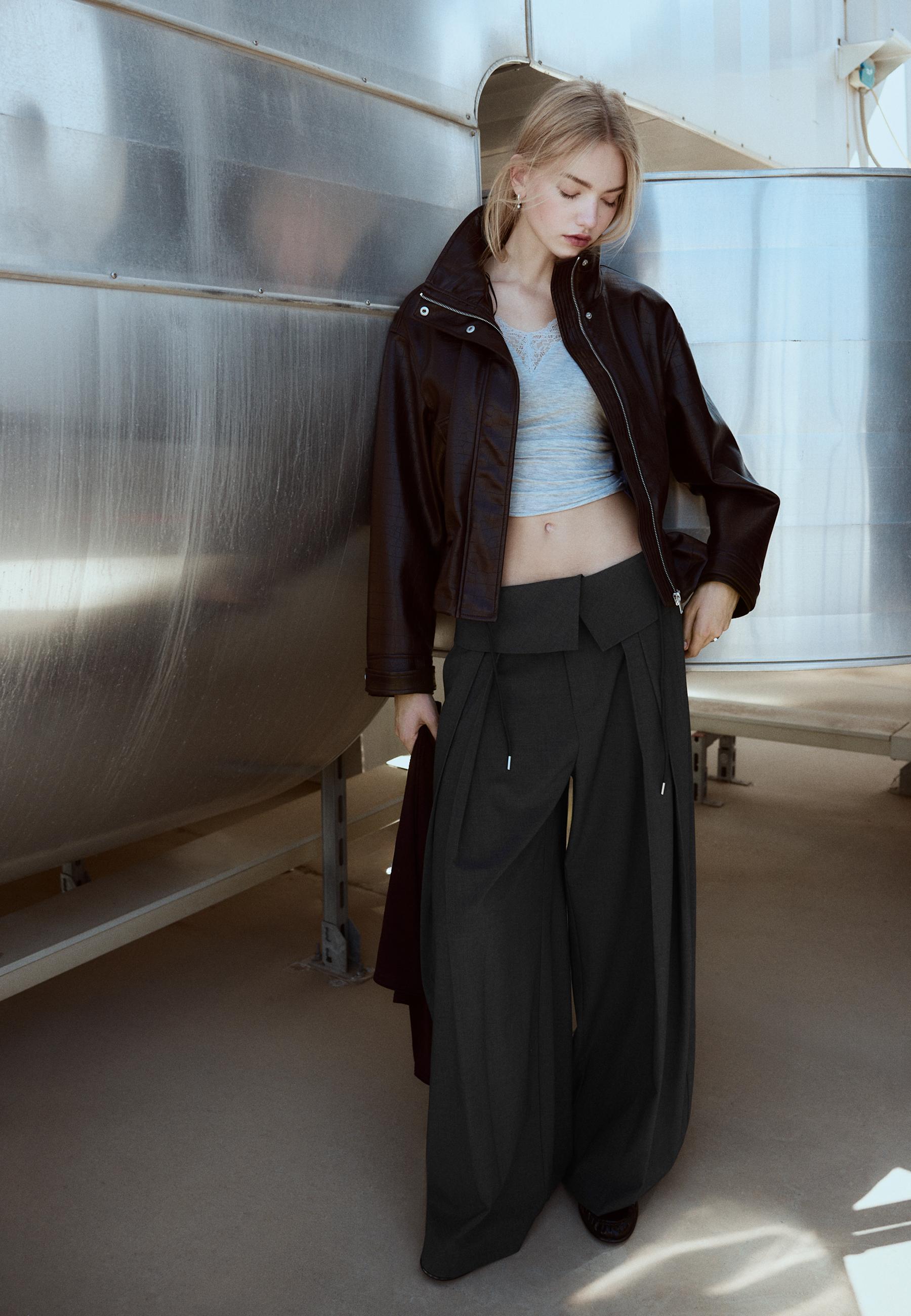 Stradivarius Duble belli geniş paça pantolon
