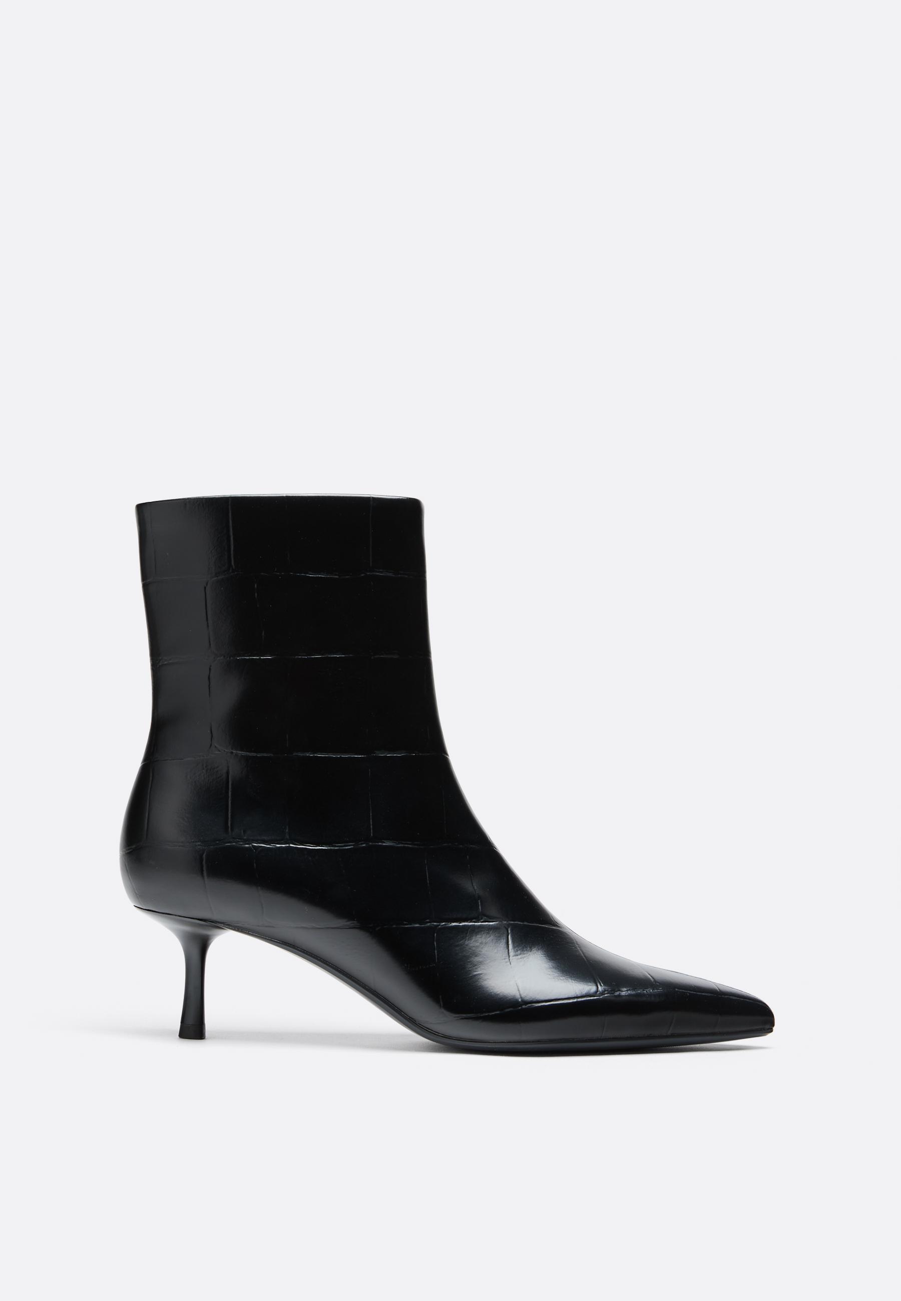 Stradivarius Κροκό Μποτίνια Με Τακούνι Kitten Heel Μαύρο 37