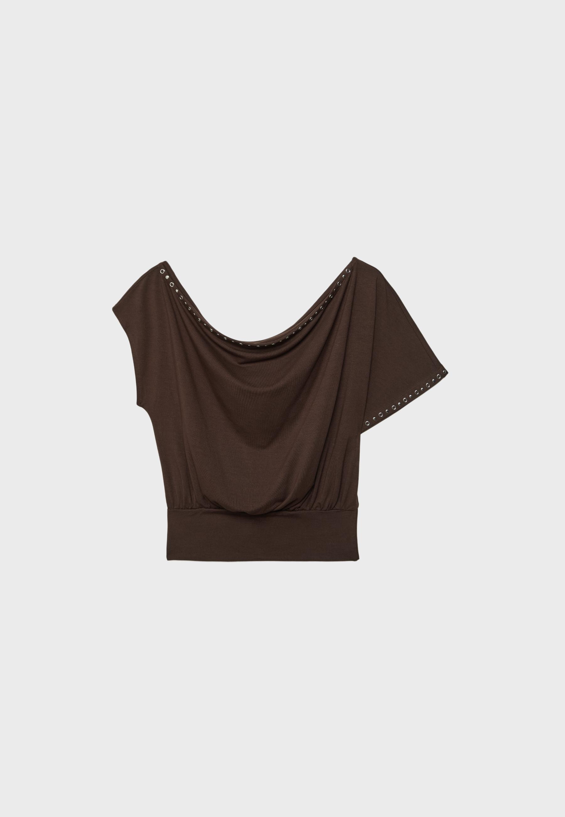 Asymmetric stud T-shirt — Brown