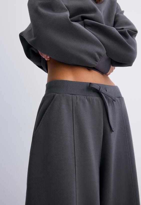 Stradivarius Wide-Leg Jogger Trousers Dark Grey L