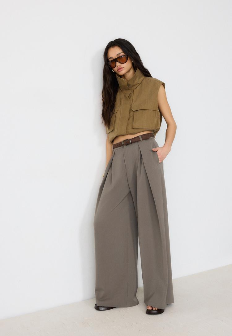 Stradivarius Παντελόνι Maxi Πιέτα Με Ζώνη 0-456 32