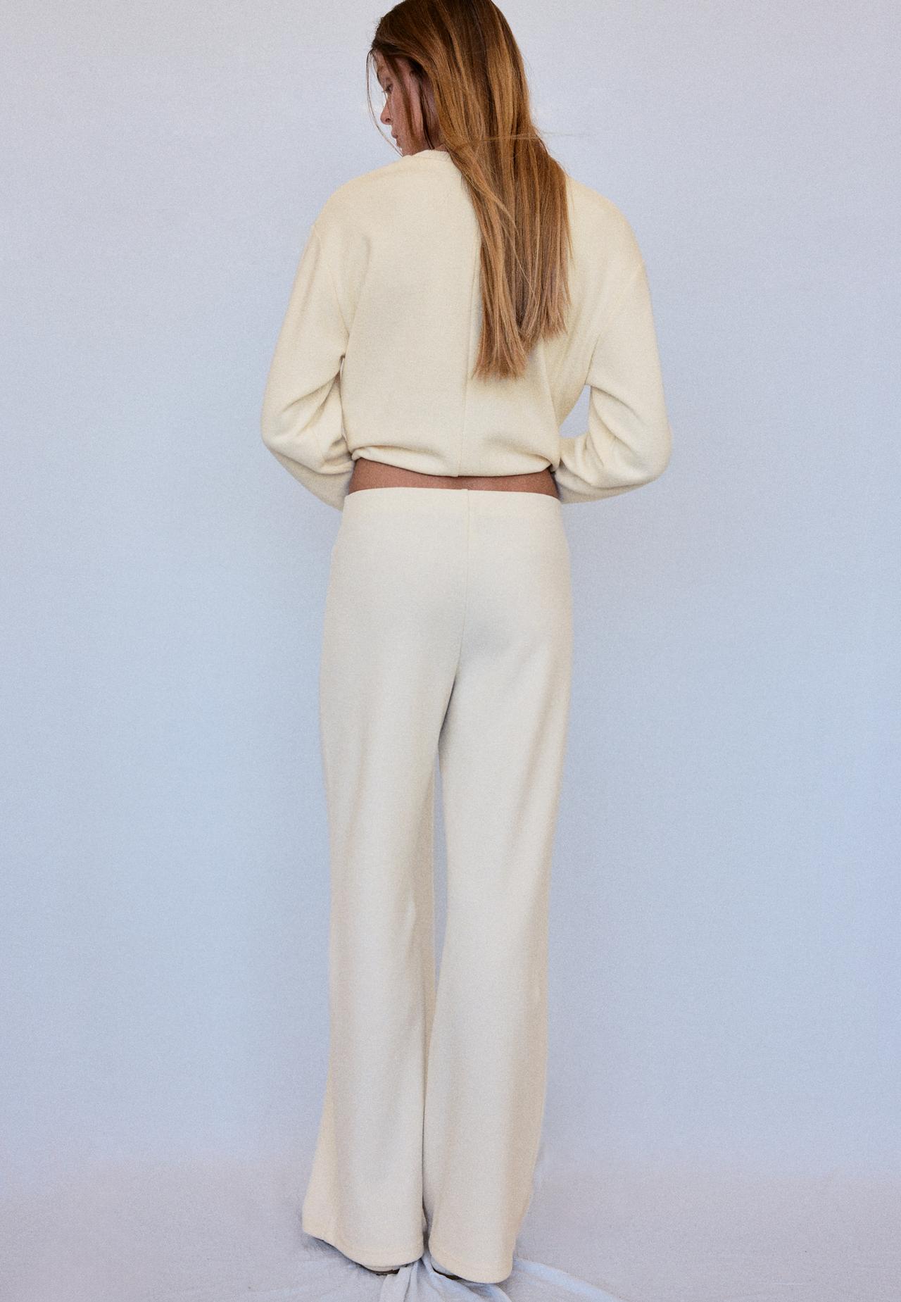Soft-touch pintuck trousers — Ecru