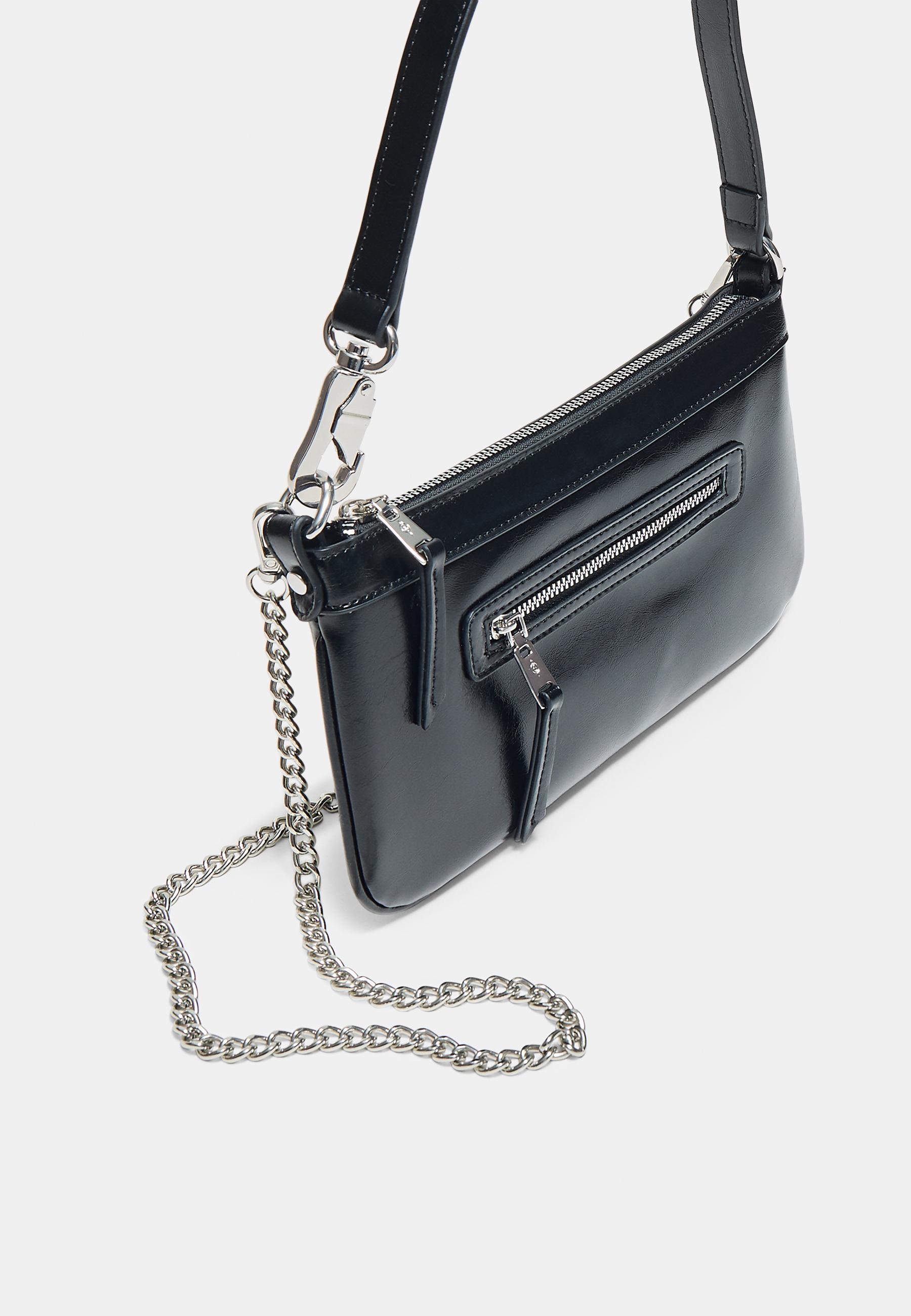 Bolso hombro mosquetón | Stradivarius Panamá