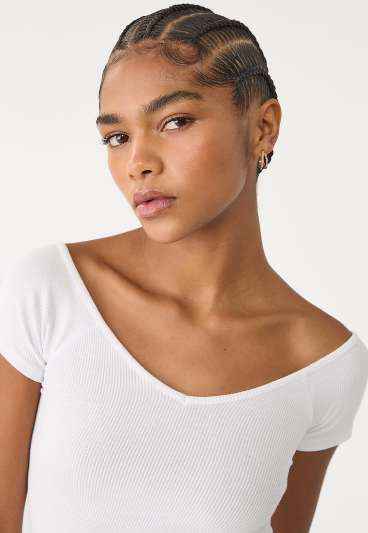 camiseta escote pico canale