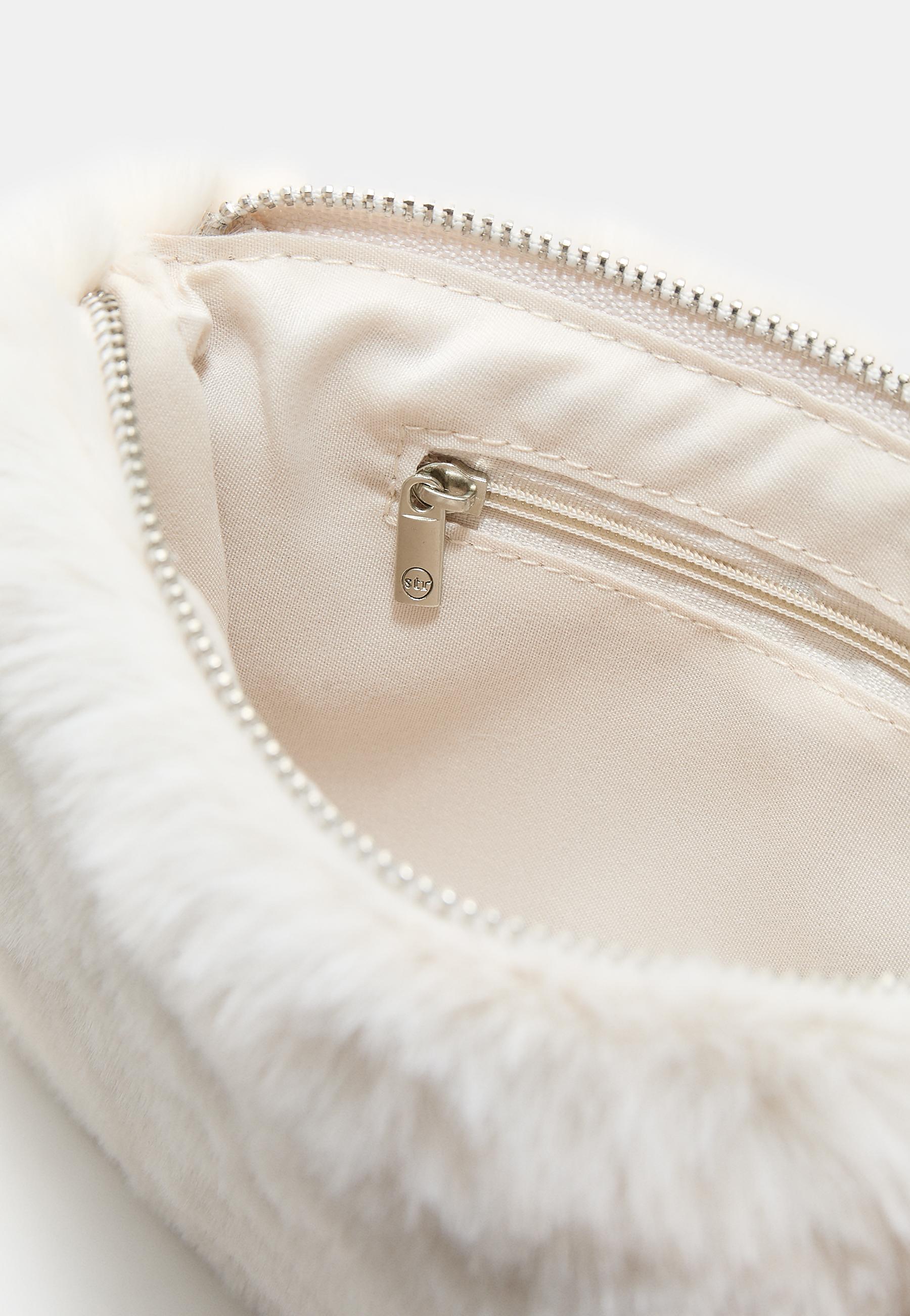 Faux fur toiletry bag — Ecru