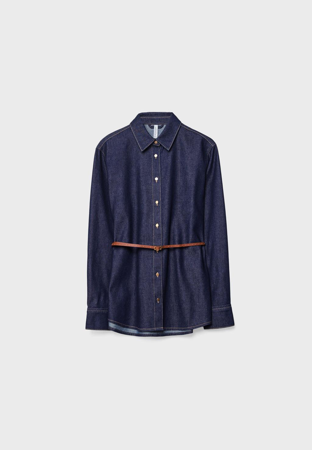 Jeanshemd mit Gürtel