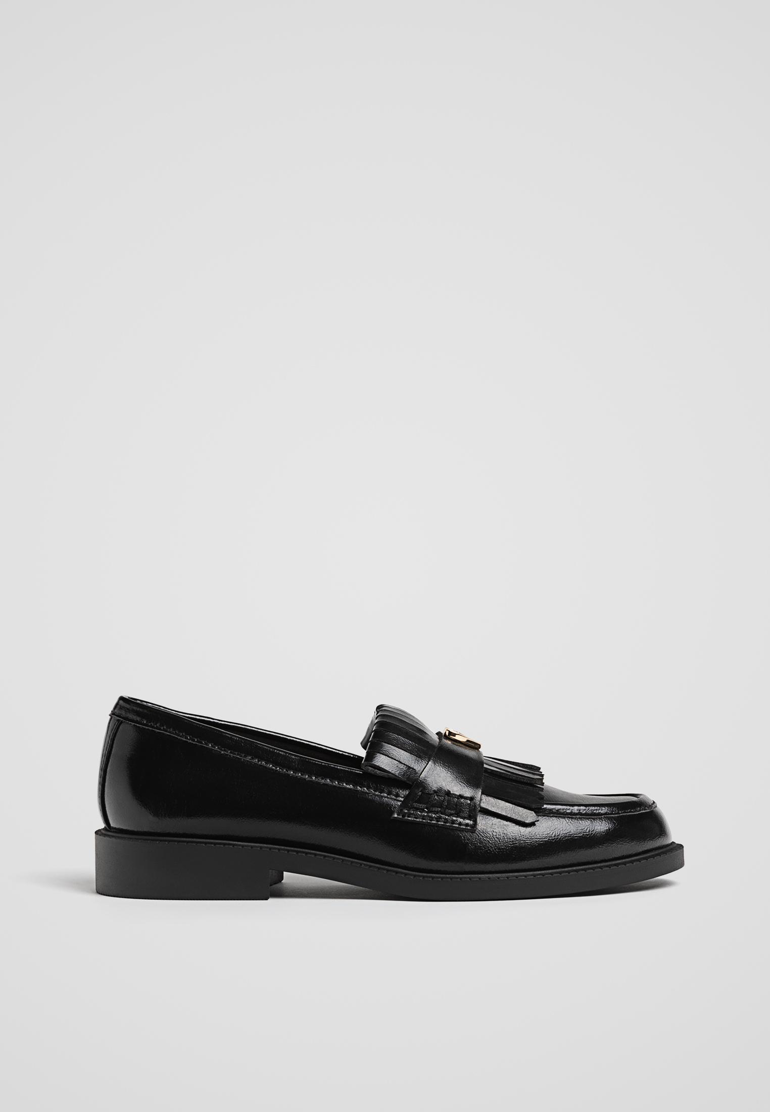 Loafers with metal detail Women s fashion Stradivarius Canada