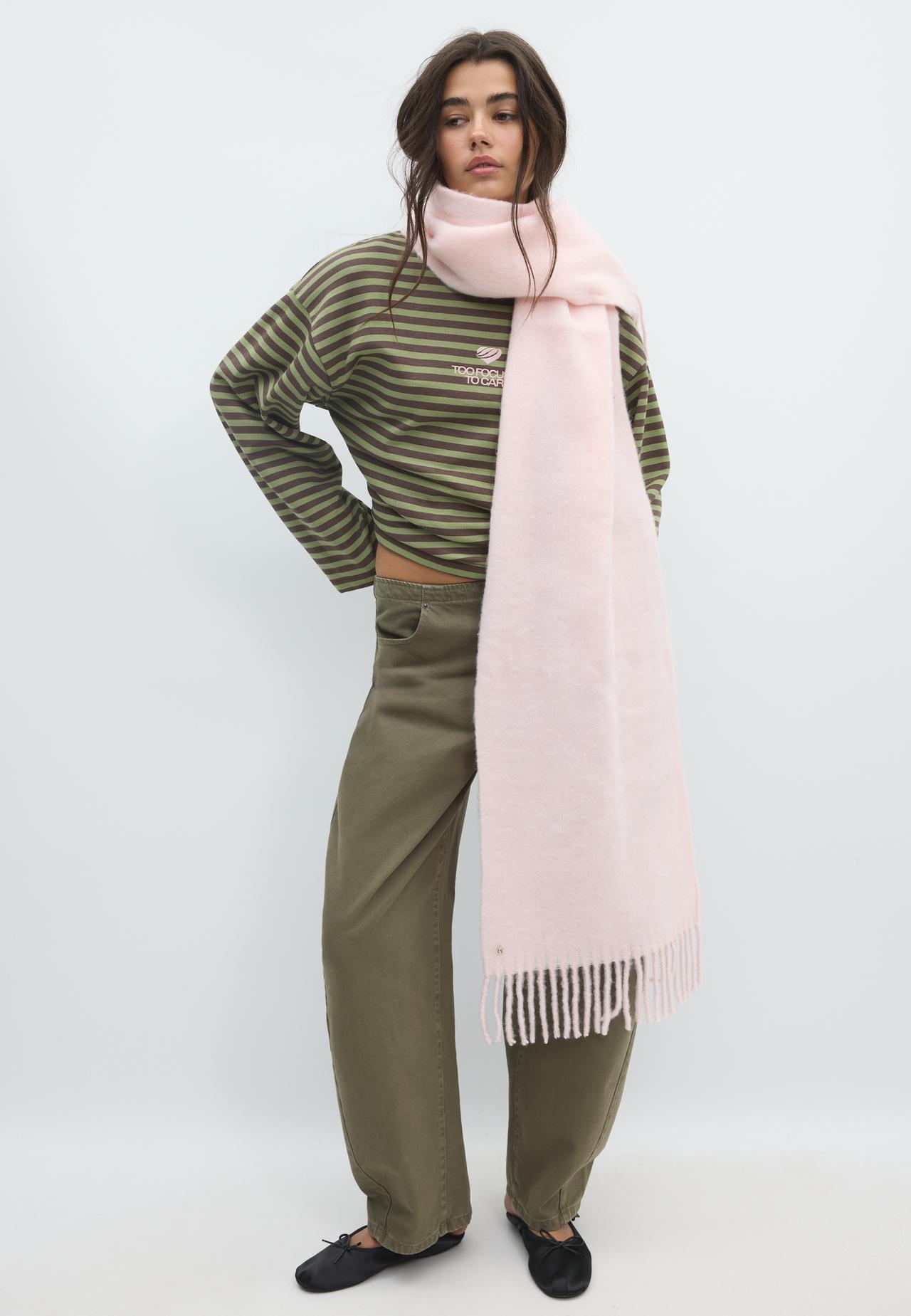 Medium basic scarf — Pastel pink