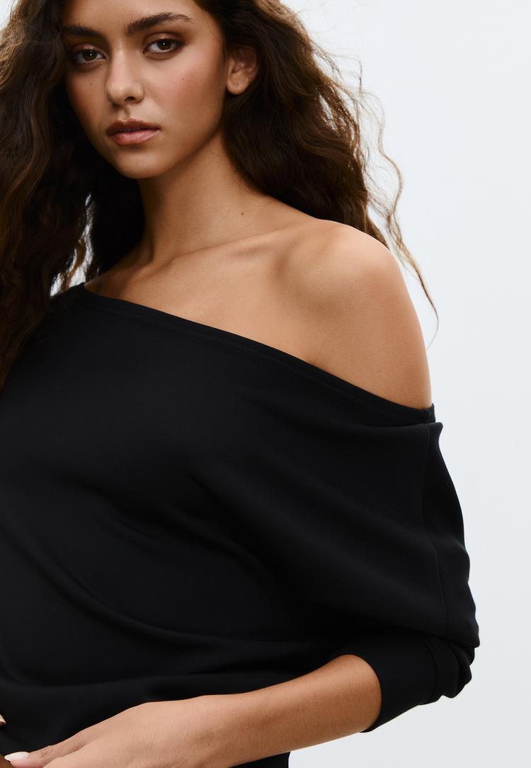 soft touch exposed shoulder sweatshirt