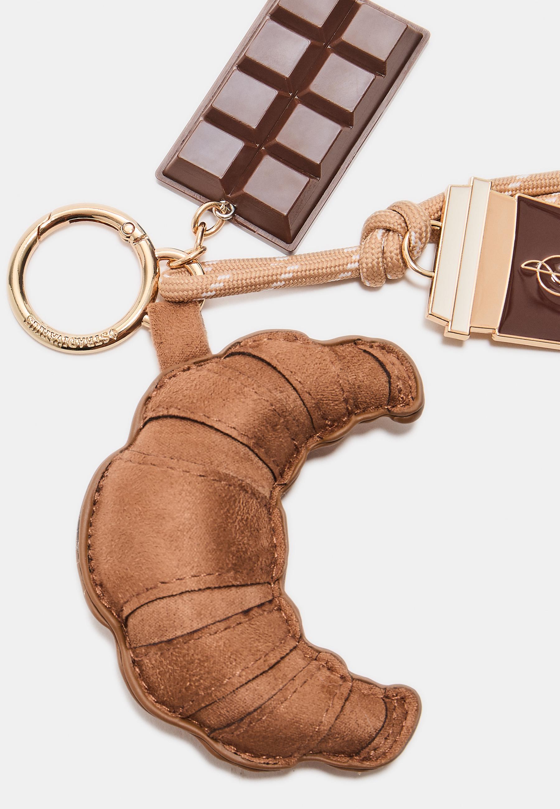 Coffee and croissant charm keyring — Brown