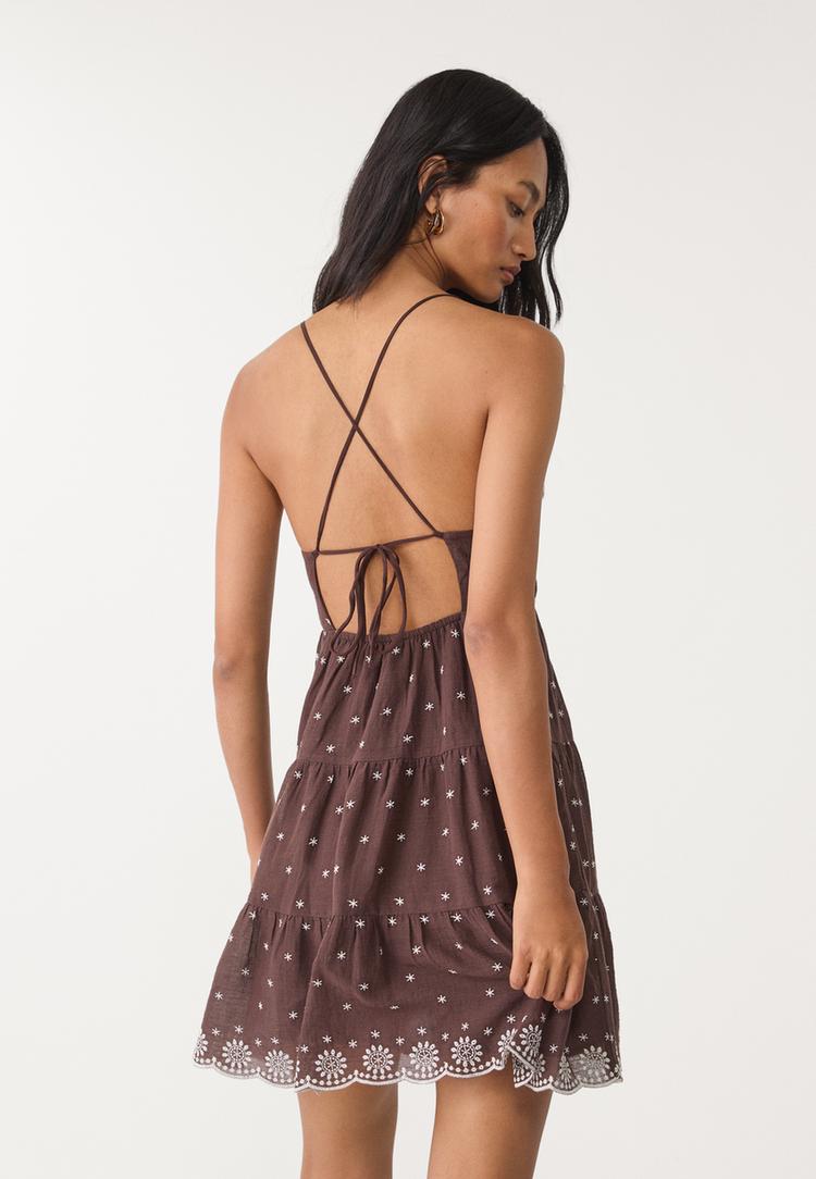 robe fluide courte brodee