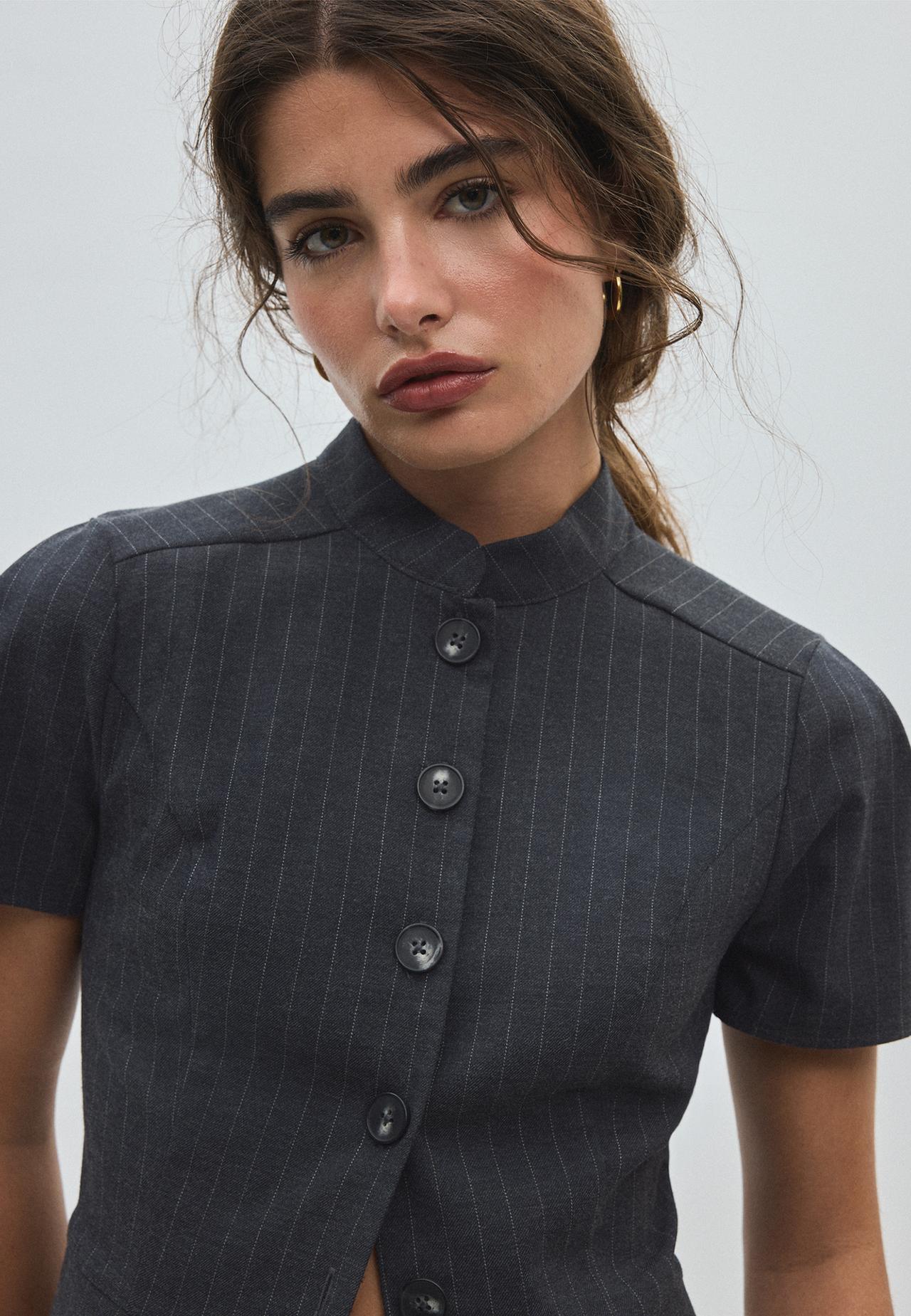 Fitted short sleeve shirt — Dark grey