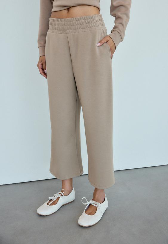 pantaloni culotte morbidi al tatto