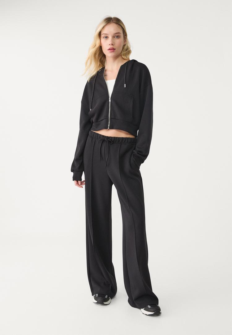 chaqueta con capucha tacto suave
