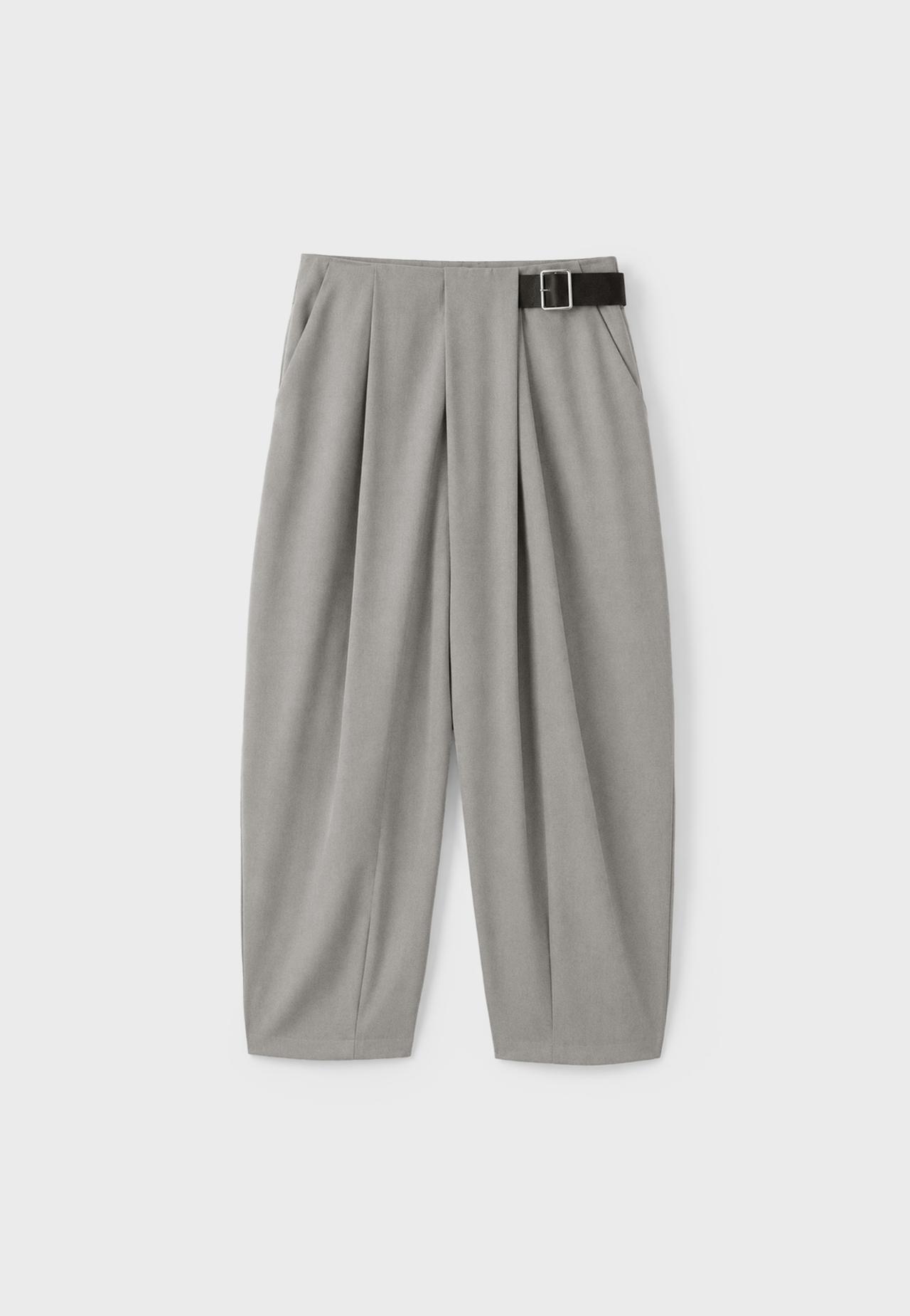 Smart trousers with belt and darts — Grey