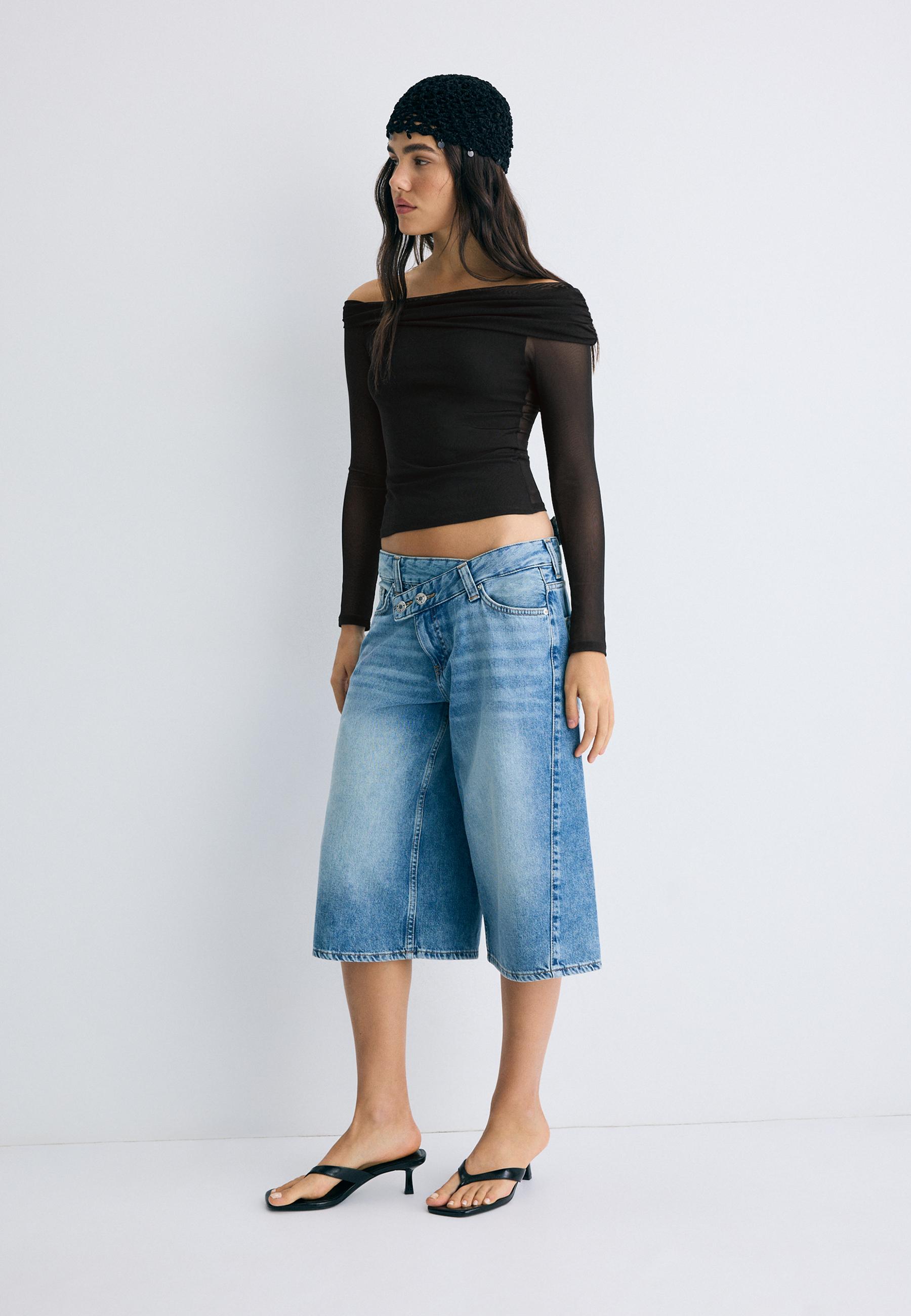 Asymmetric tulle T-shirt - Women's fashion | Stradivarius Romania