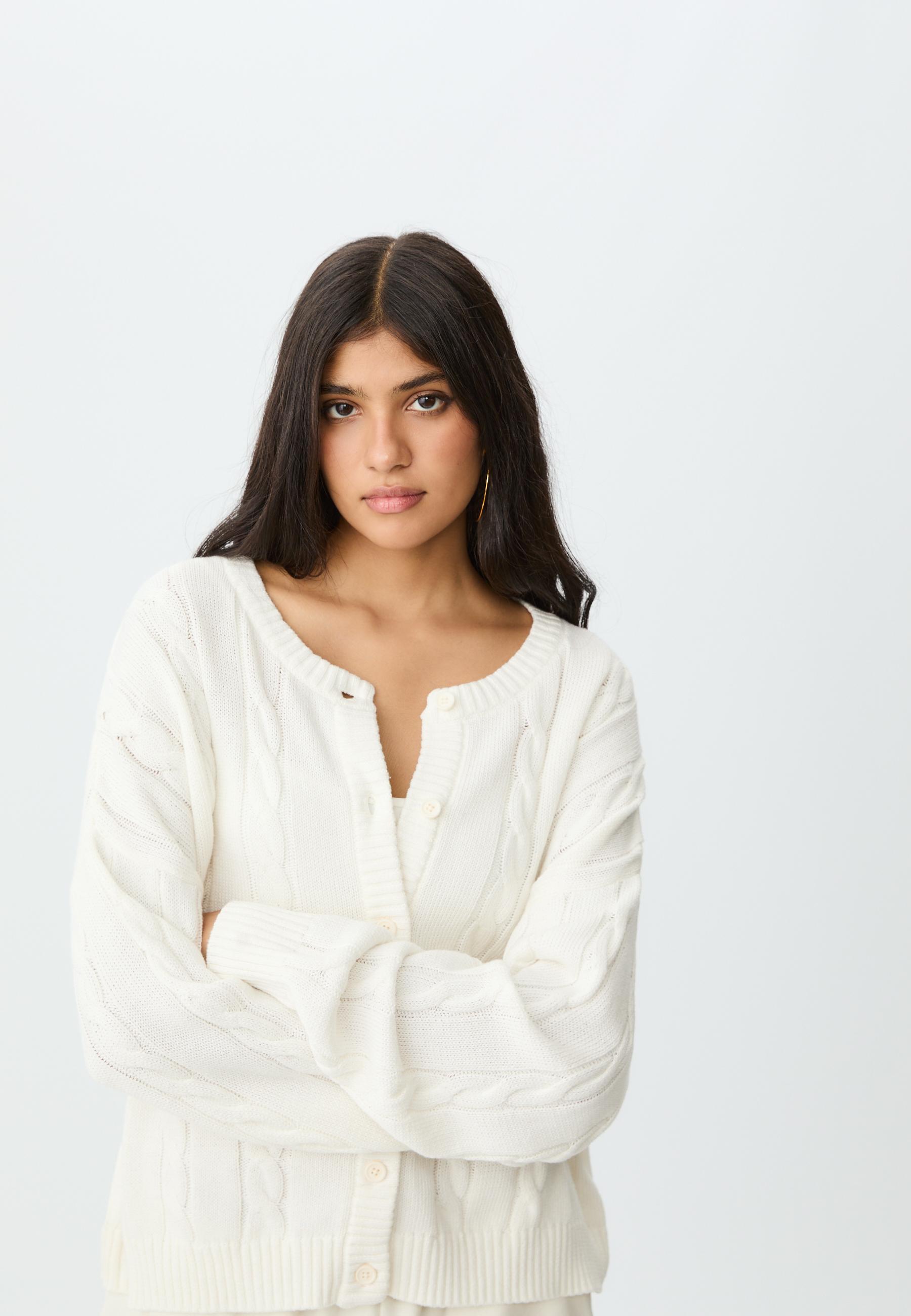 Buttoned cable-knit cardigan - Women's fashion
