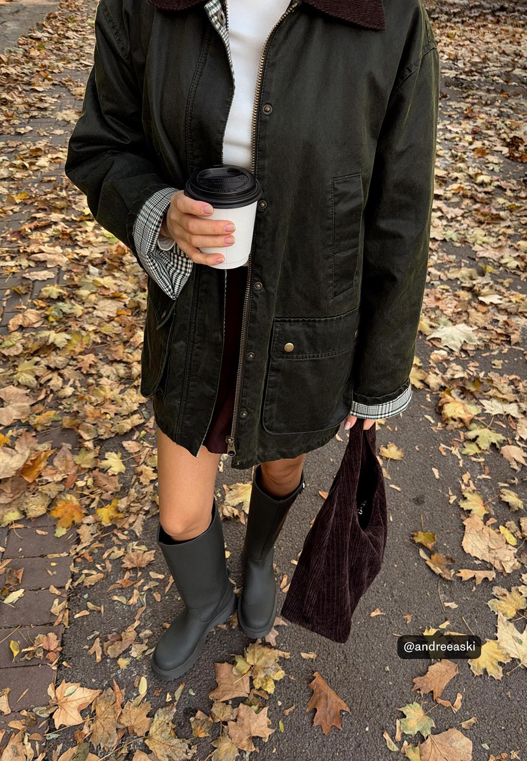 Waxed parka with multiple pockets — Khaki