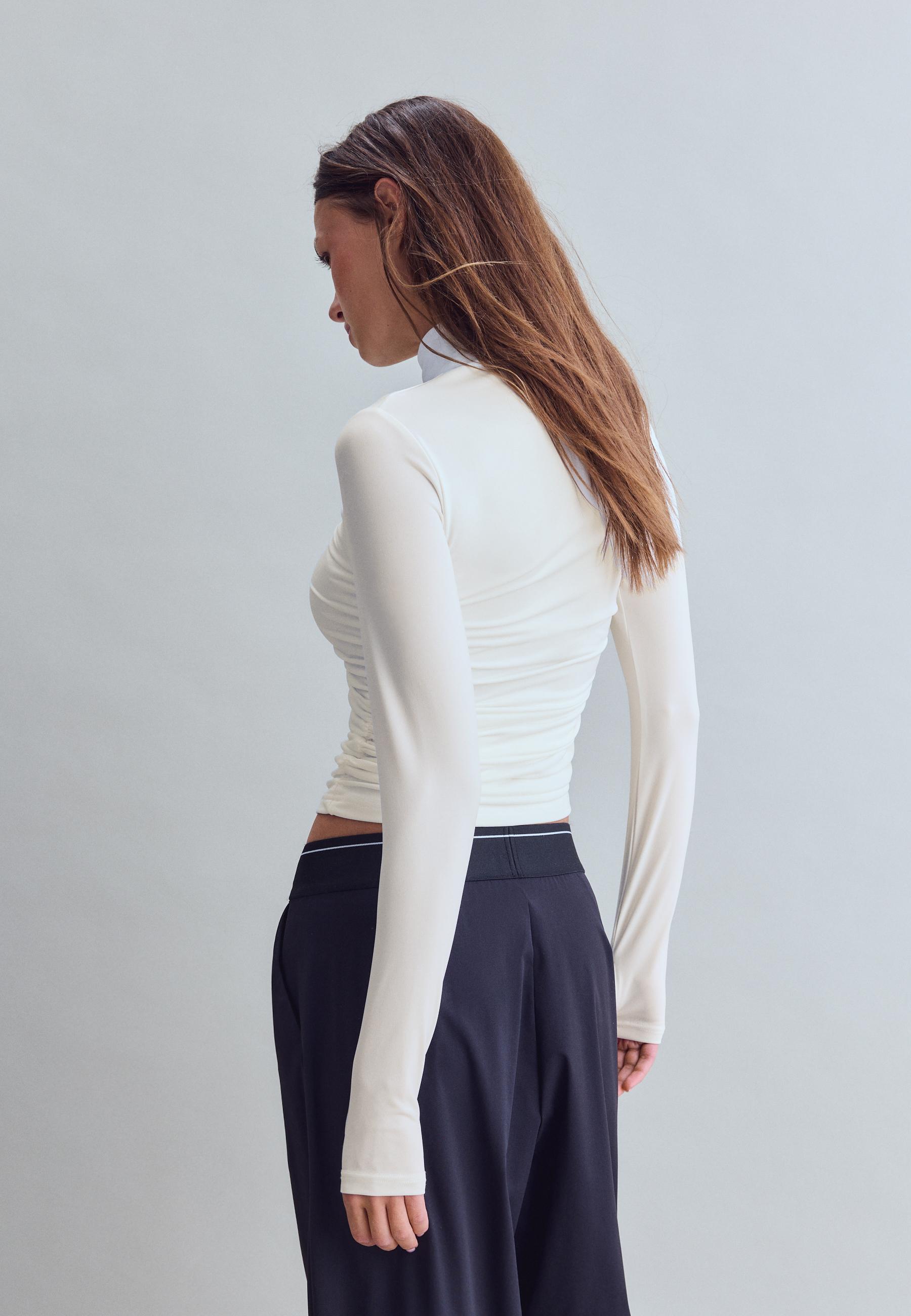 Fitted gathered top with zip — Ecru