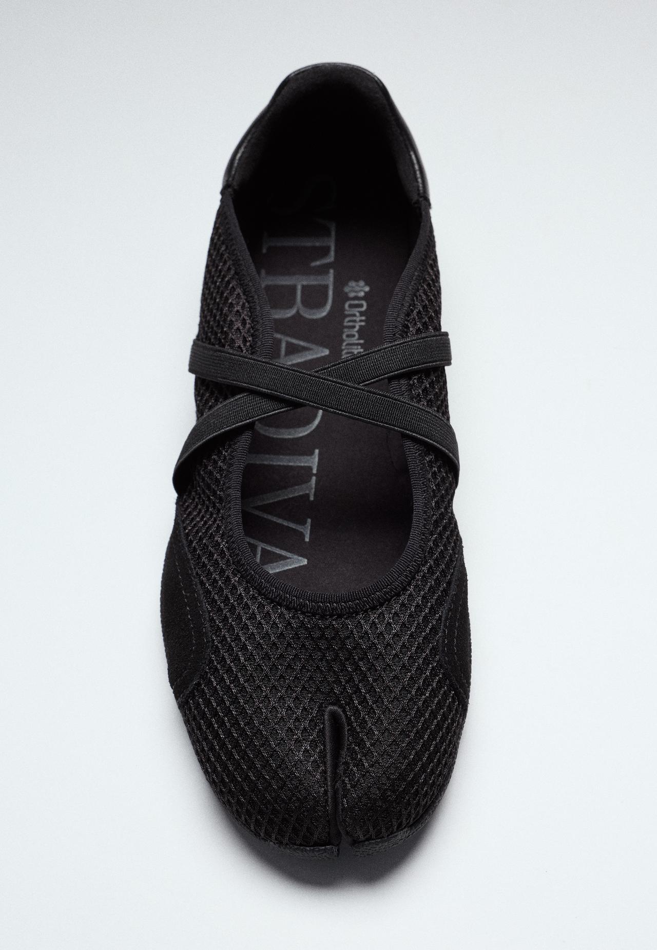 S032 split toecap ballerina trainers — BLACK 
