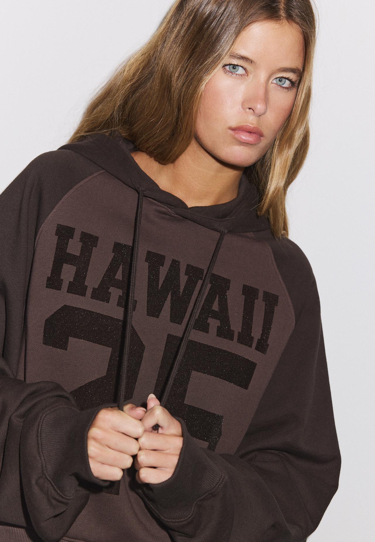 Positional contrast sweatshirt — Brown