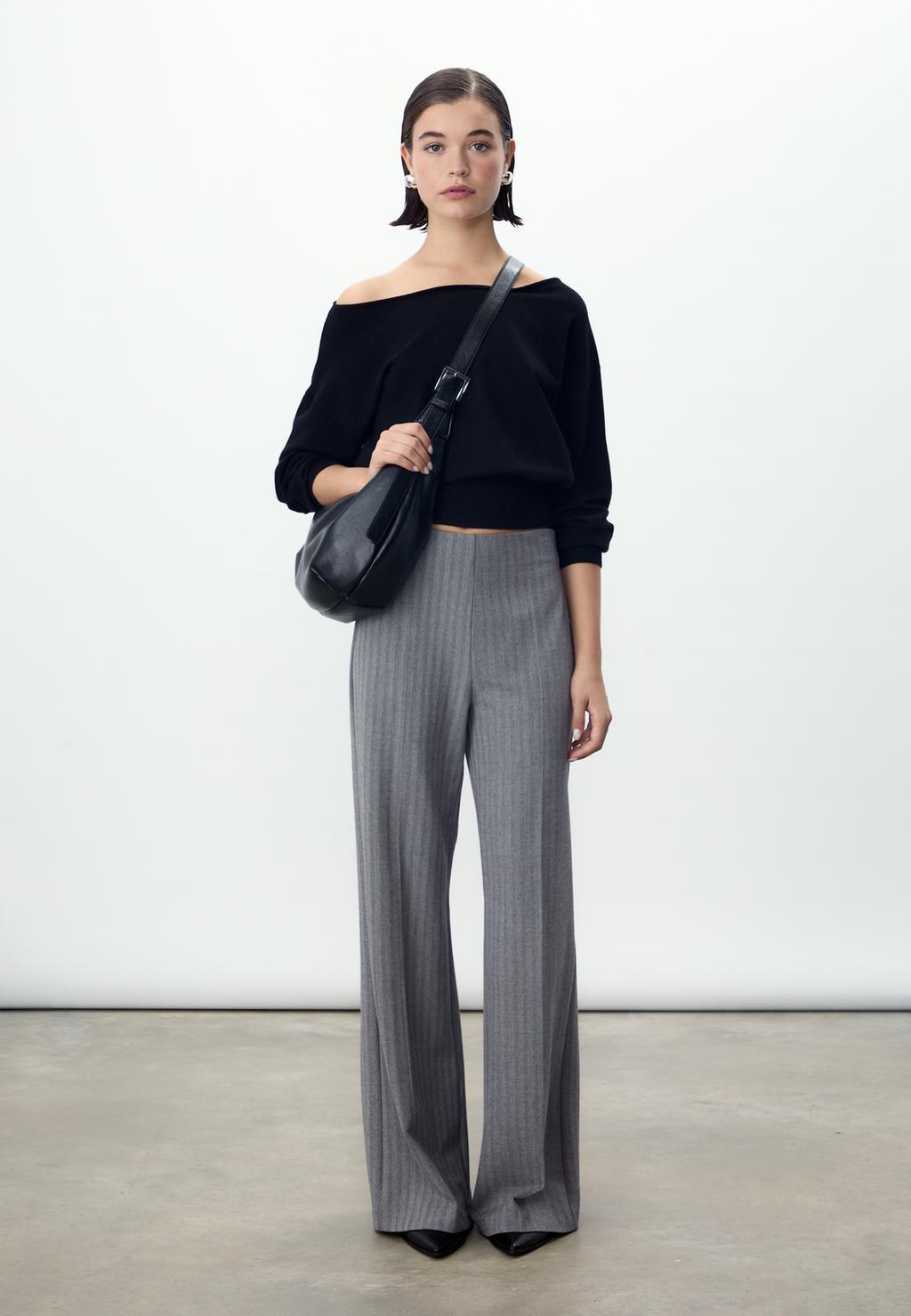 Loose-fitting smart trousers