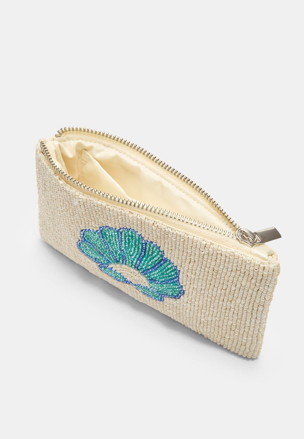 Seashell purse with zip