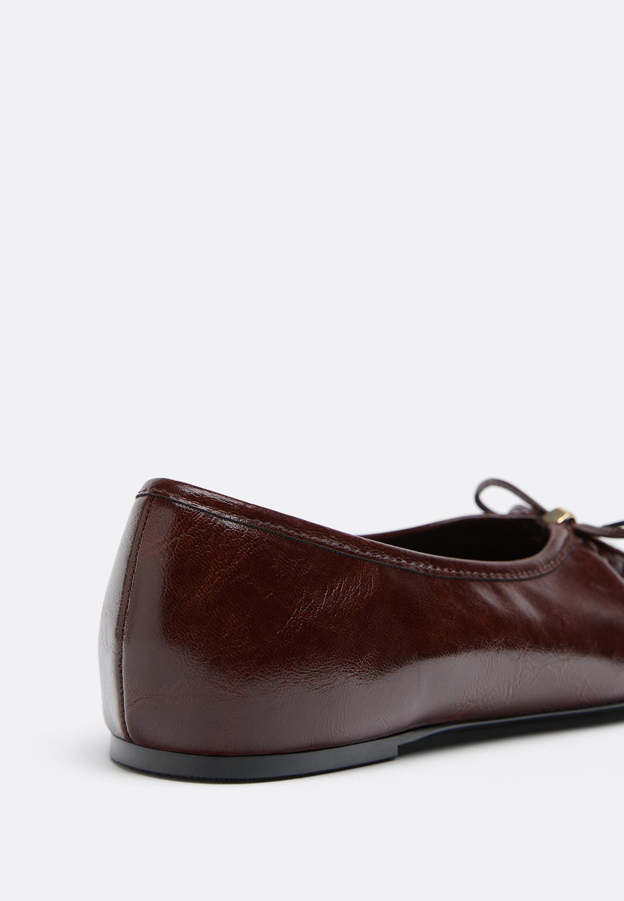 Cut-out detail ballet pumps — BURGUNDY