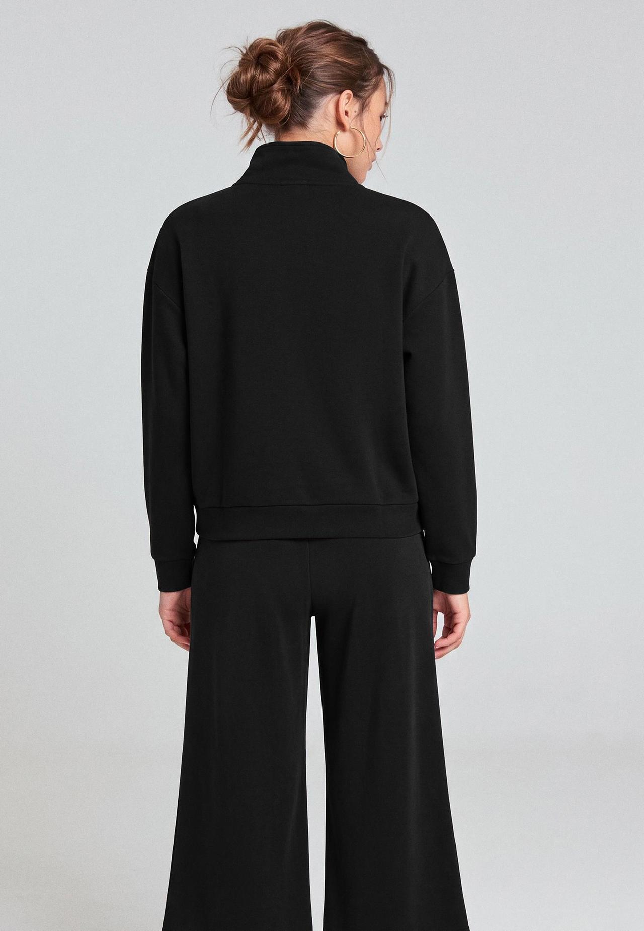 Soft-touch sweatshirt with zip — Black