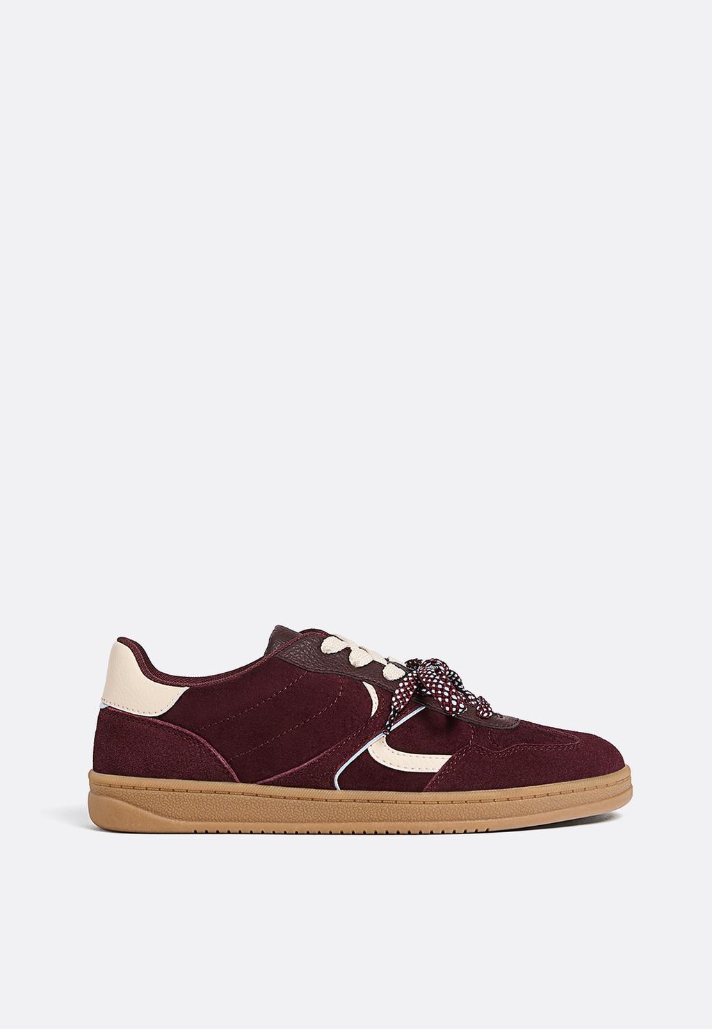 Sneaker casual in pelle scamosciata