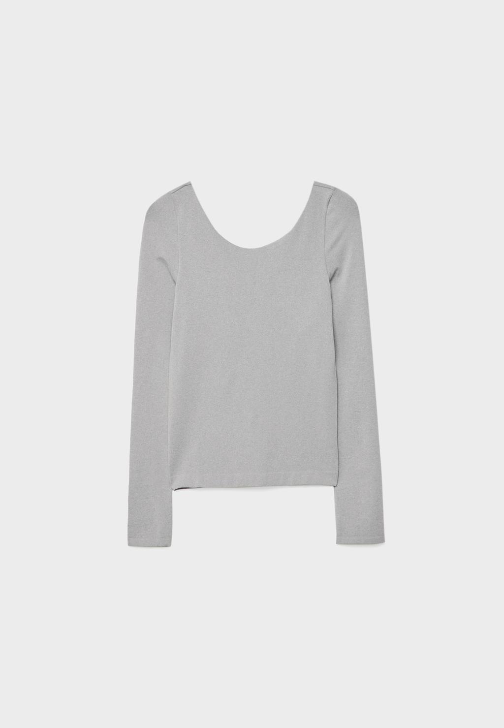 Seamless long-sleeved T-shirt