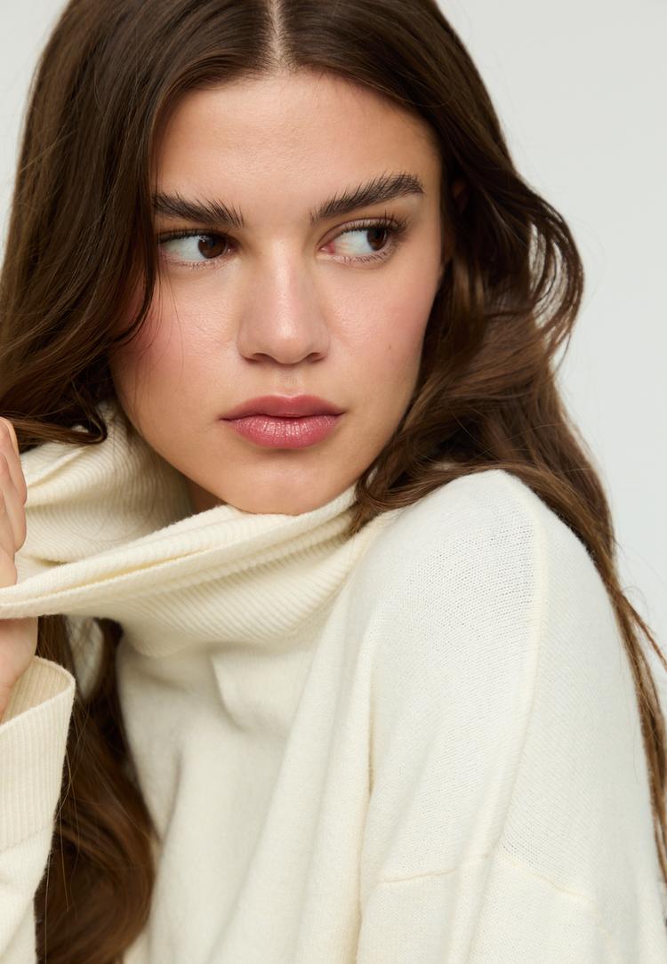 pull basique a col montant