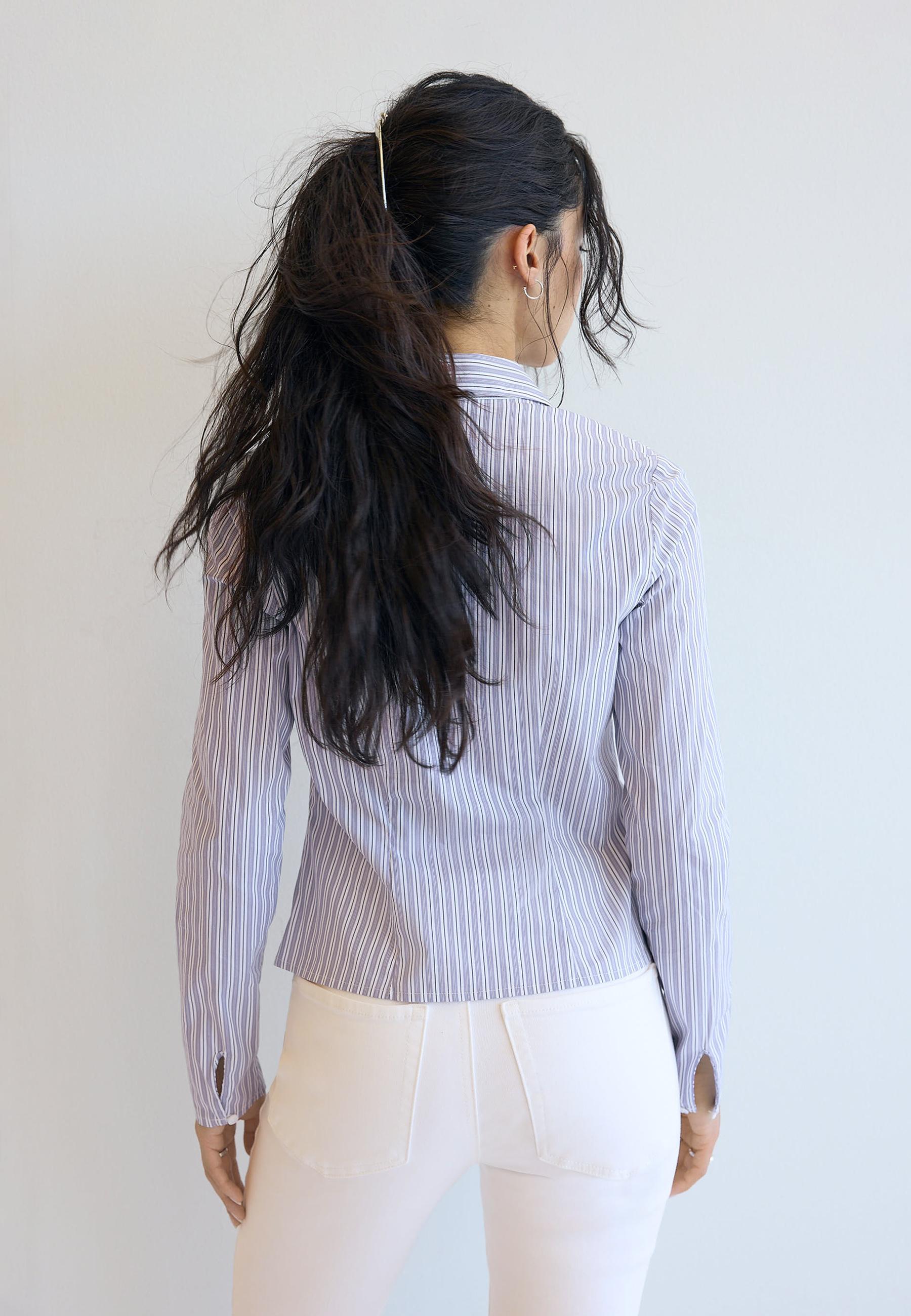 Fitted shirt with underbust seam — Pearl grey