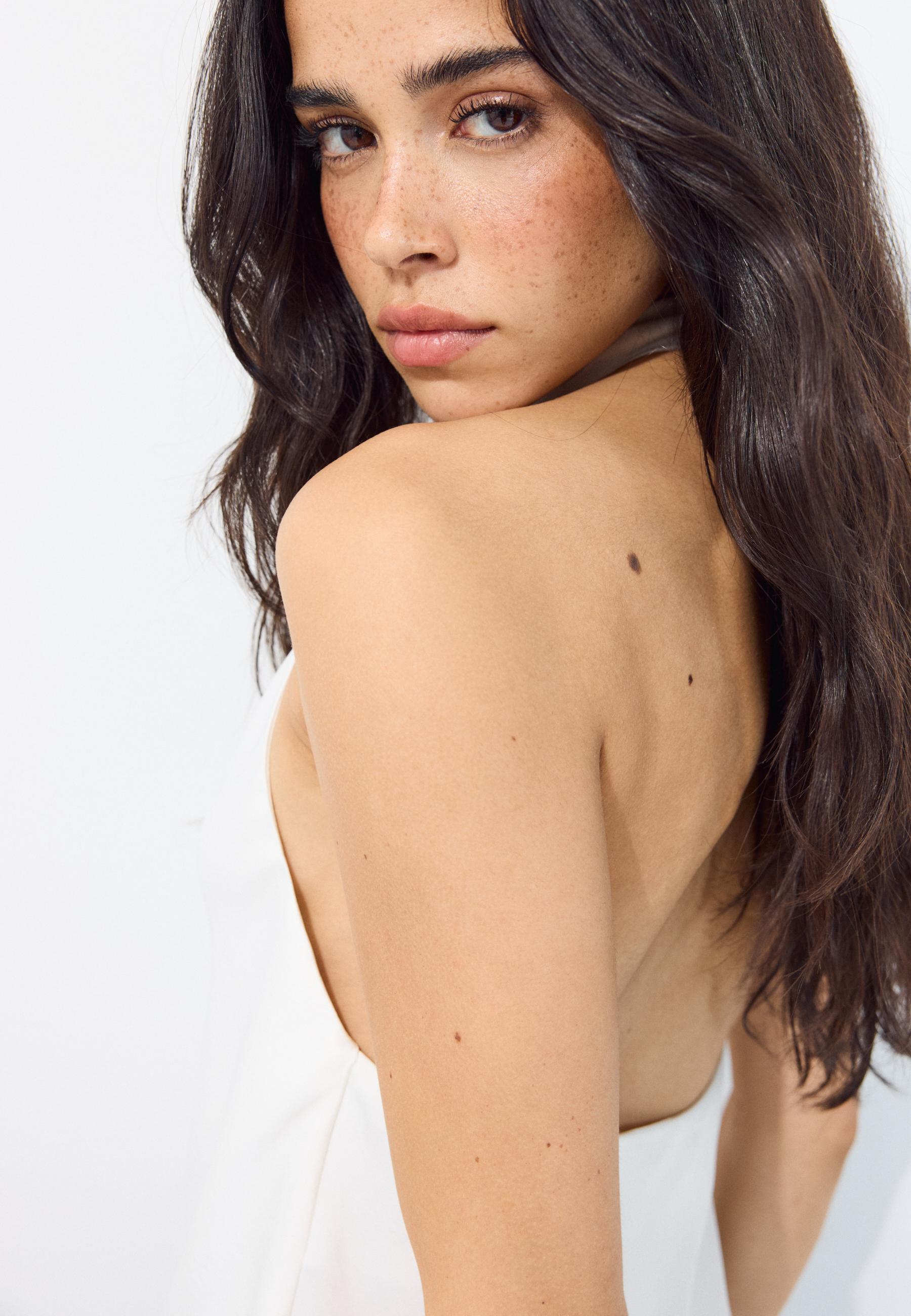 Satin effect halter top - Women's fashion | Stradivarius Romania