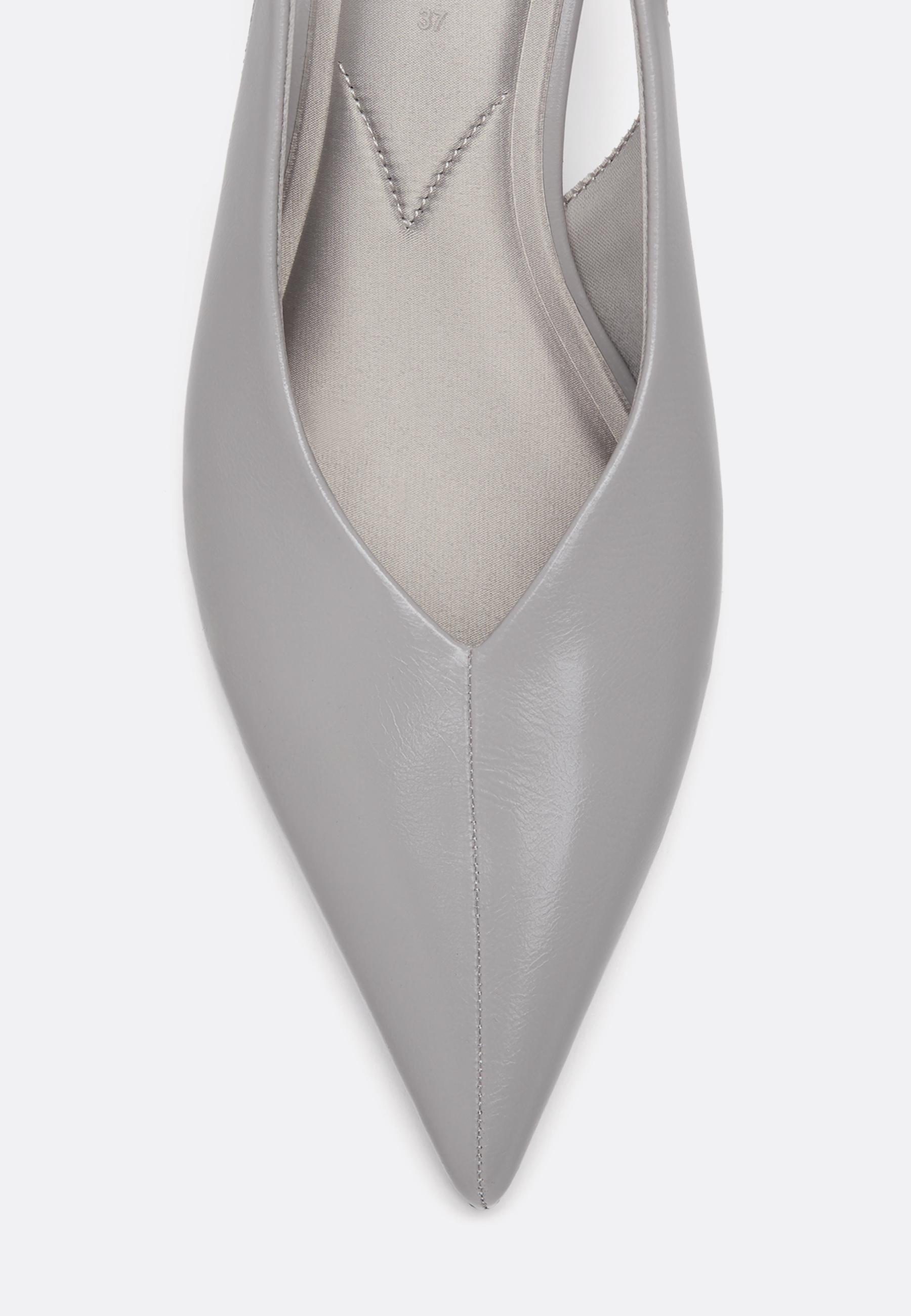 V-neck heeled shoes — GREY