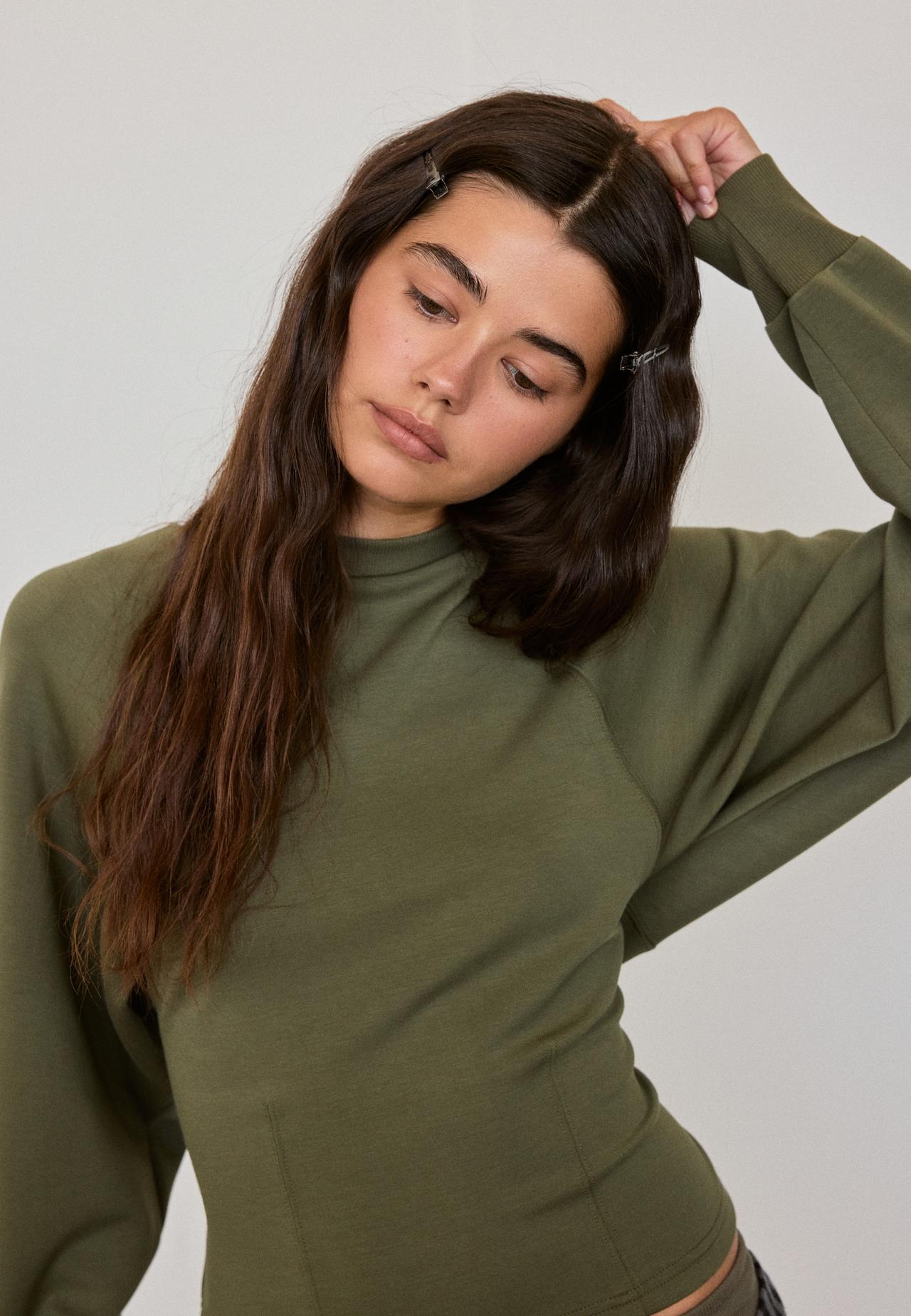 Soft-touch sweatshirt with fitted waist — Khaki