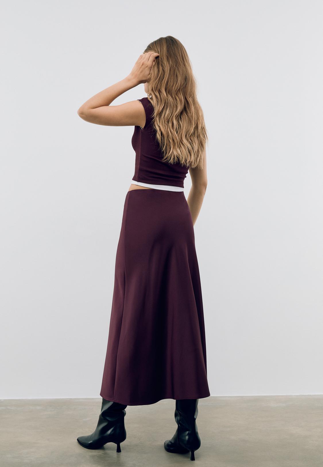 Faldas Midi Falda Con Botines Planos Falda Midi Satinada Moda De