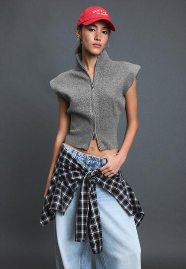 Zip-up knit vest with padded shoulders — Dark grey 1