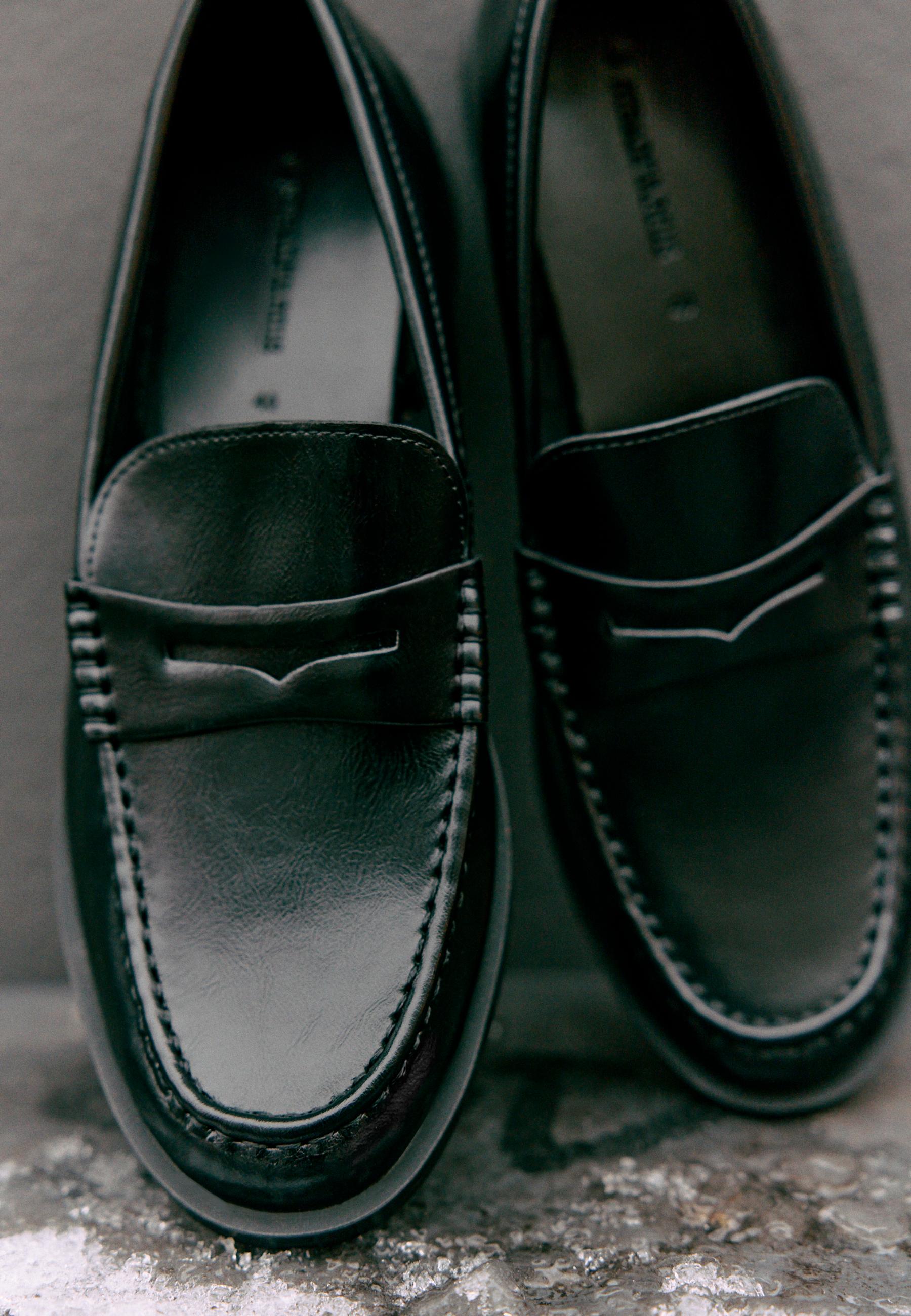 Black leather effect loafers — BLACK 