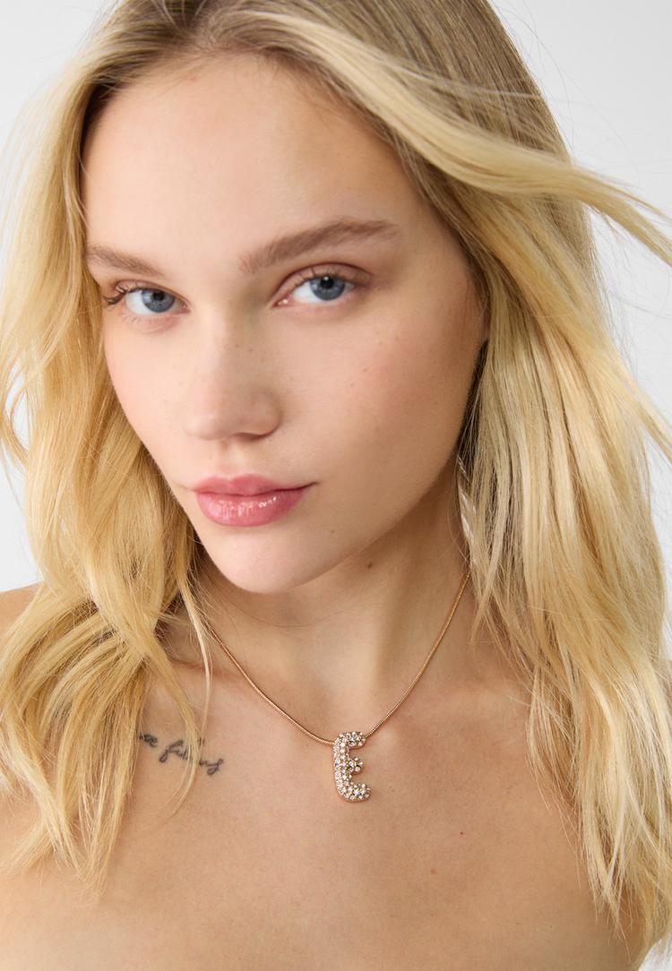 collar inicial brillos