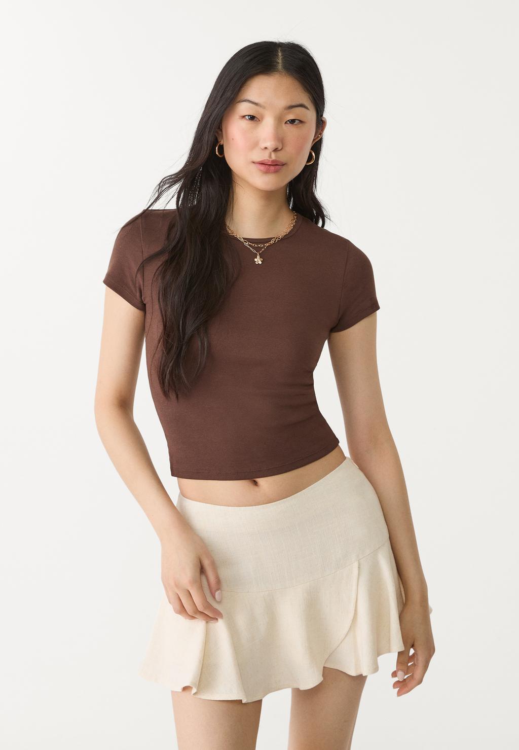 Flowing linen blend ruffled skort