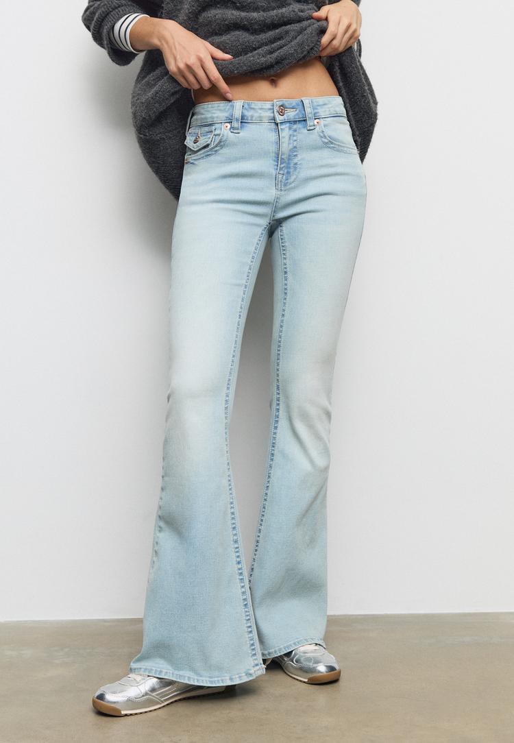 d04 jean flare taille basse
