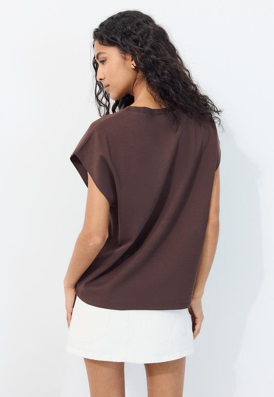 b06 dusuk omuz basic tshirt