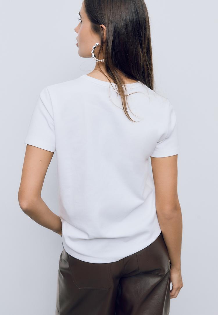 basic-t-shirt-mit-weichem-griff-und-regularem-schnitt