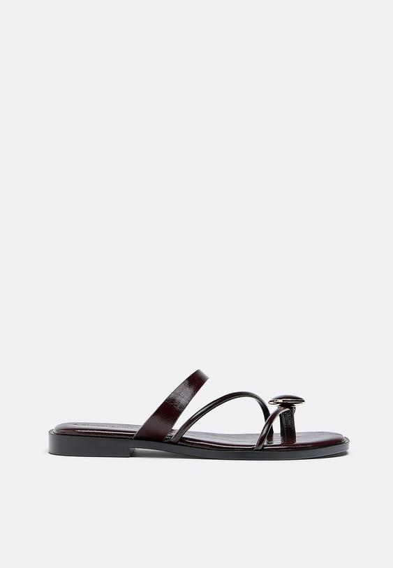 Taş detaylı düz sandalet - Görsel 4