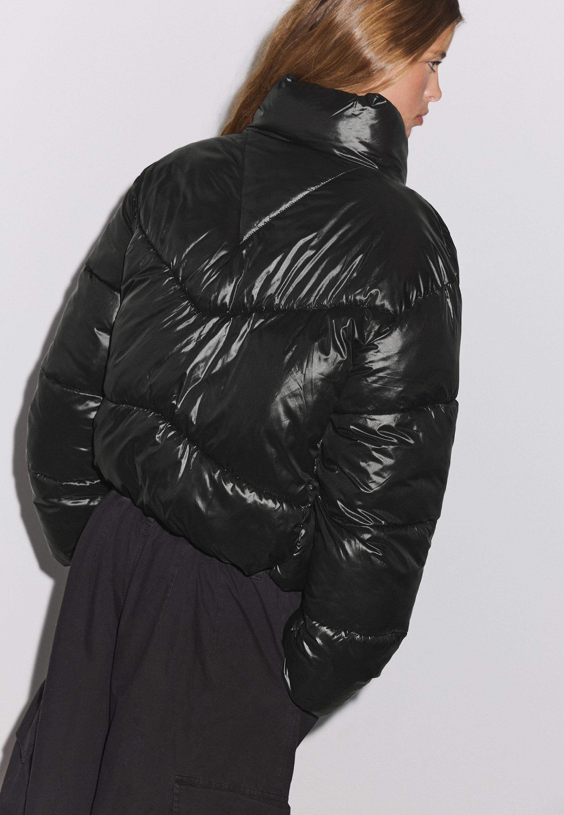 High-neck cropped puffer jacket — Black