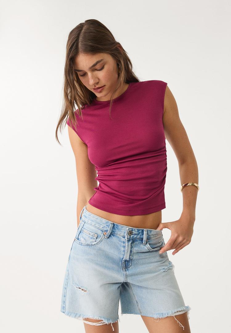 figurbetontes-basic-shirt-mit-raffung
