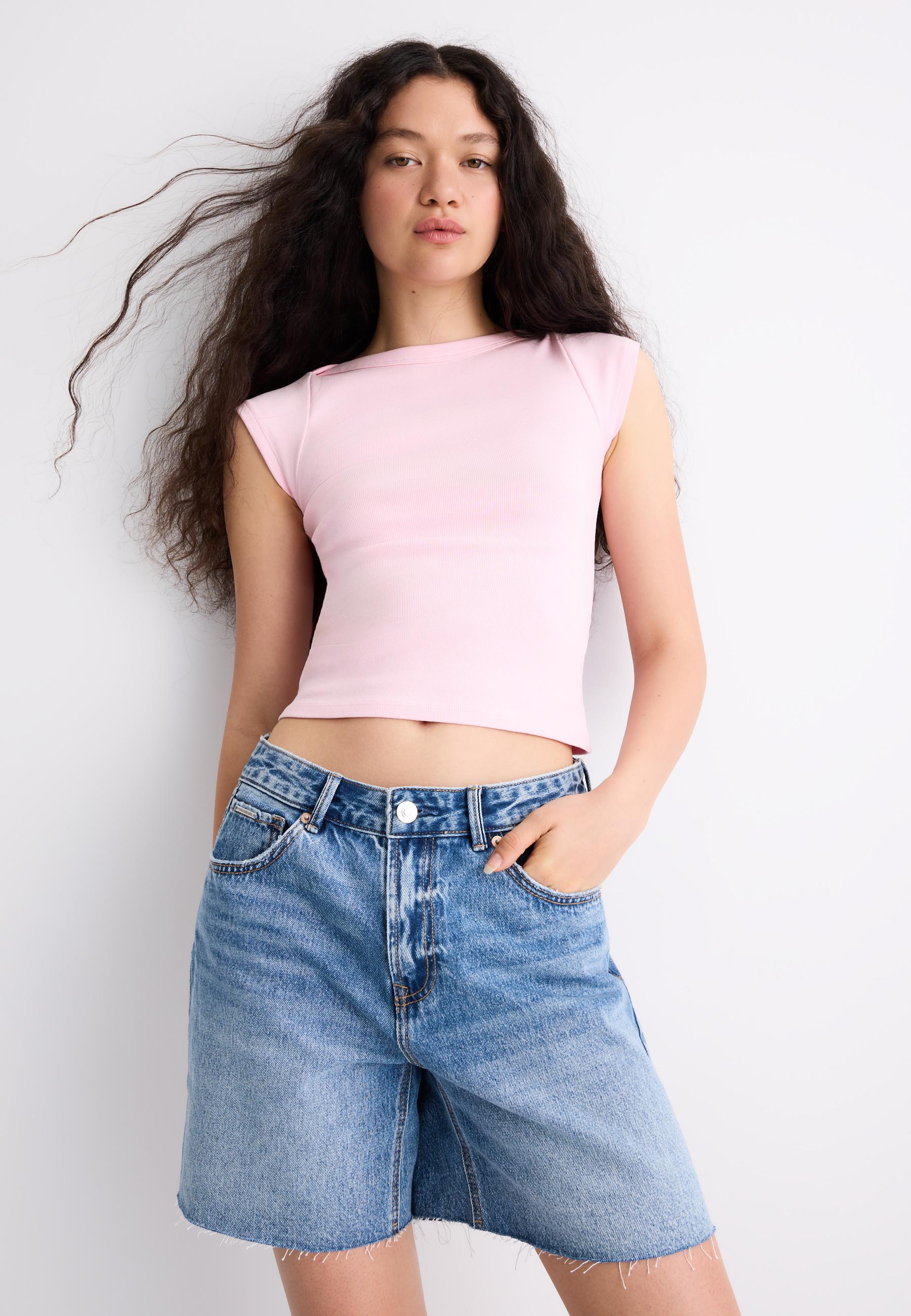Basic boat neck T-shirt - Women's fashion | Stradivarius Indonesia