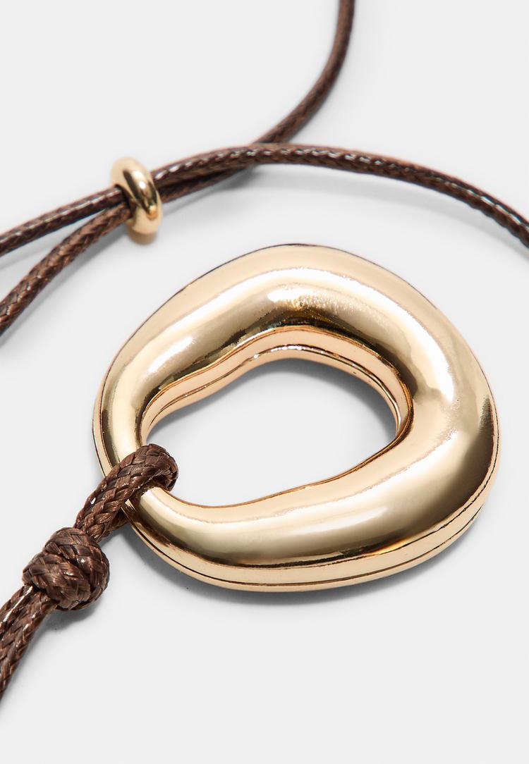 charm detaylı kordon kolye